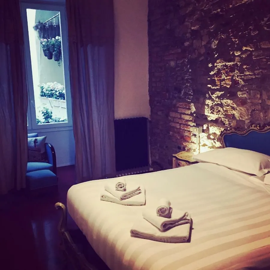 Velvet Loft - Santo Spirito Apartment Florence